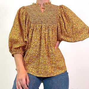 Universal Thread Target Yellow Brown Floral Blouse Smocked Peasant XS